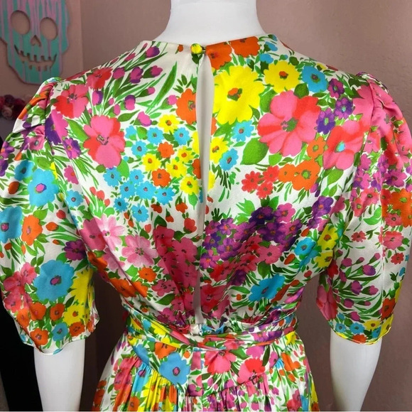 NWT Les Reveries Gigi Mini Dress Kaleidoscope Garden
White - Picture 10 of 14